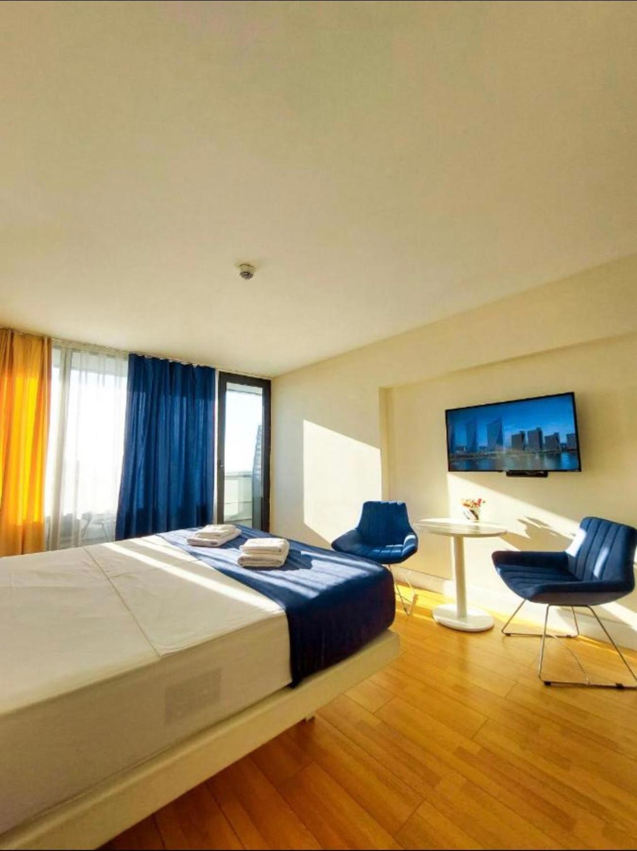 Orbi City Apartment With Sea View Batumi Eksteriør bilde