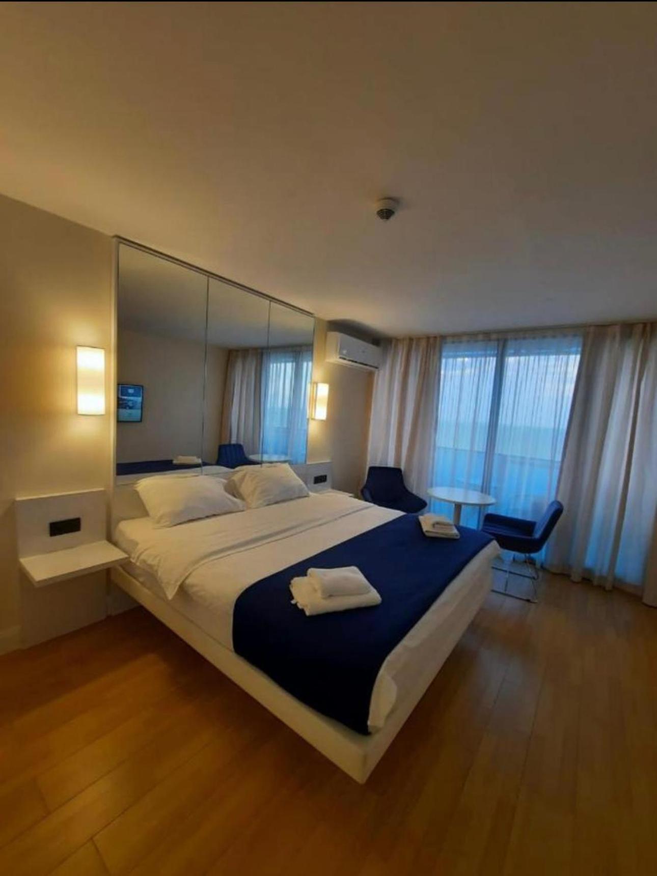 Orbi City Apartment With Sea View Batumi Eksteriør bilde
