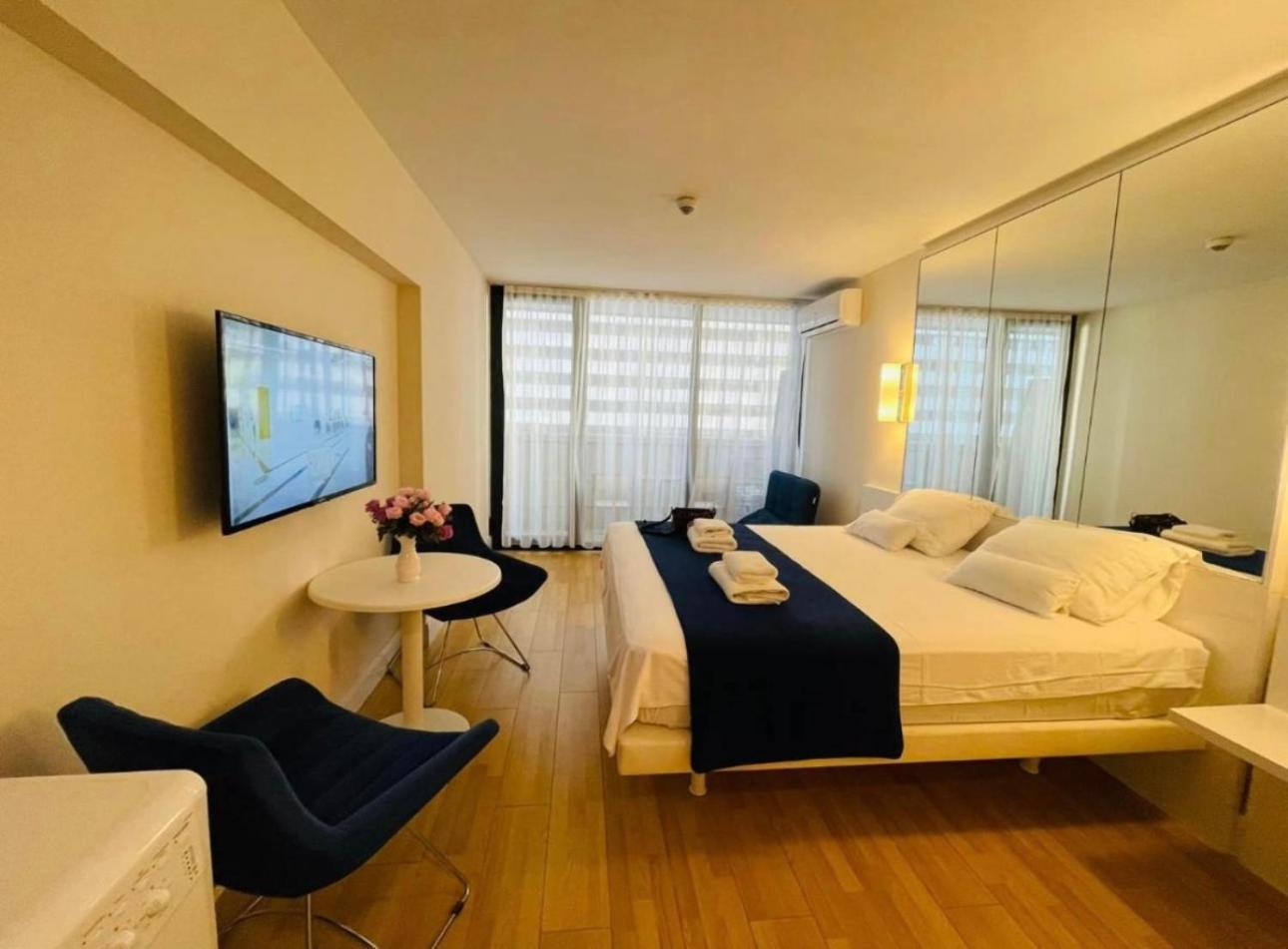 Orbi City Apartment With Sea View Batumi Eksteriør bilde