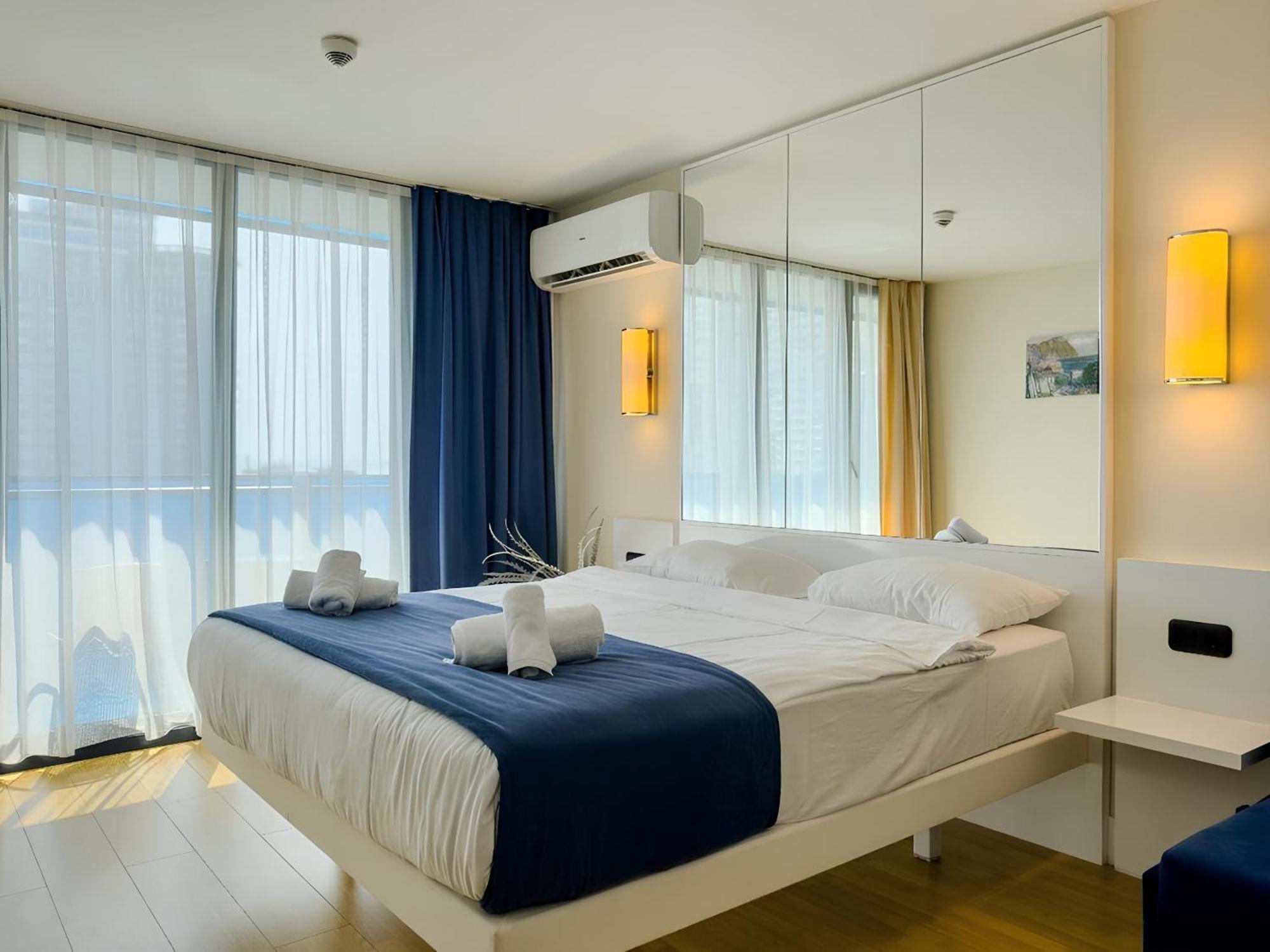 Orbi City Apartment With Sea View Batumi Eksteriør bilde
